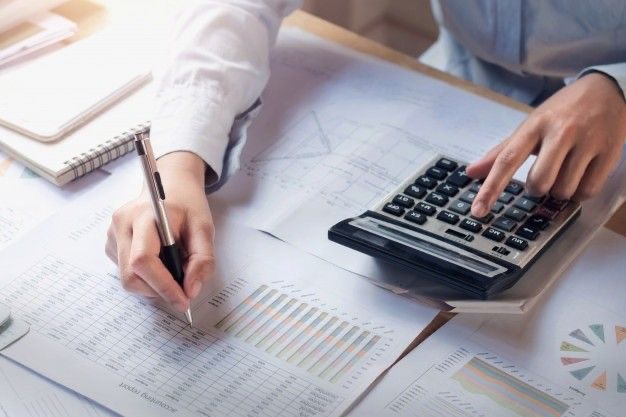 原保险保费收入和赔付支出